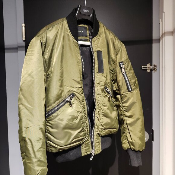 Bomber jacket - Picture 2 of 6